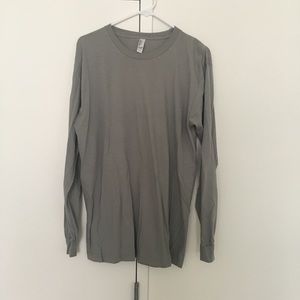 Long-sleeve T-shirt